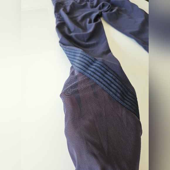 Athleta Women's Side Stripe Salutation 7/8 Hi-rise Legging Navy XS Mesh Yoga - Picture 13 of 15